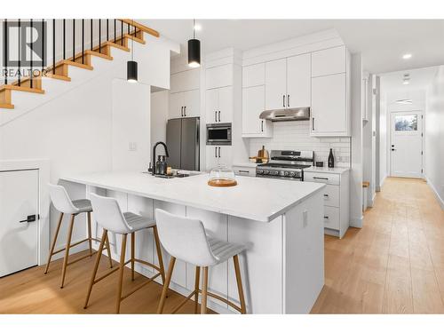 194 Maple Place Unit# 3, Oliver, BC - Indoor Photo Showing Kitchen With Upgraded Kitchen