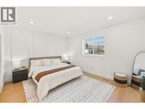 194 Maple Place Unit# 3, Oliver, BC - Indoor Photo Showing Bedroom