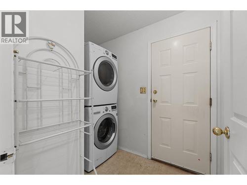 In-suite laundry - 4404 Pleasant Valley Road Unit# 6, Vernon, BC - Indoor Photo Showing Laundry Room