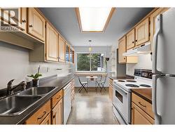 Functional  kitchen design - 