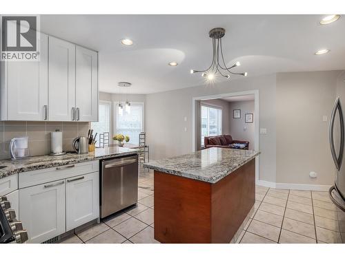 2761 Olalla Road, West Kelowna, BC - Indoor Photo Showing Kitchen With Upgraded Kitchen