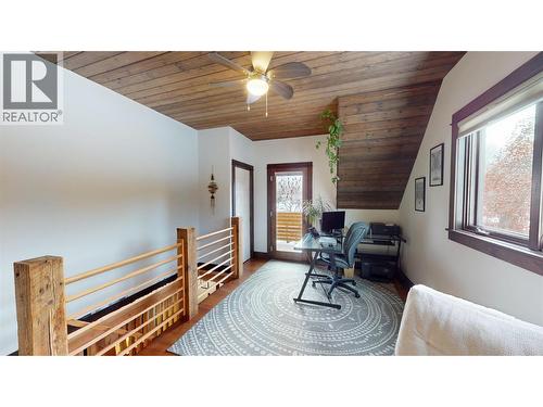 402A 6Th Avenue, Fernie, BC - Indoor