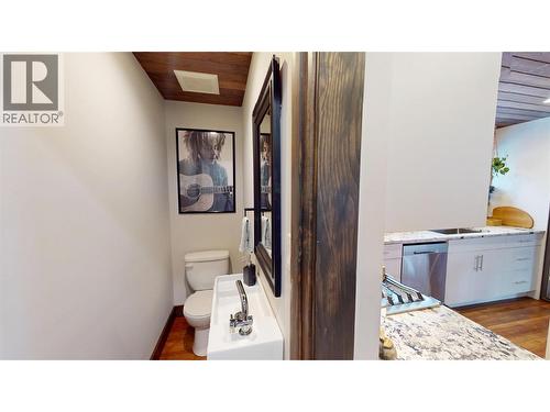 402A 6Th Avenue, Fernie, BC - Indoor