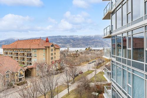 706-1075 Sunset Drive, Kelowna, BC - Outdoor