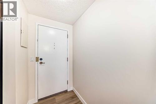 603, 330 15 Avenue Sw, Calgary, AB - Indoor Photo Showing Other Room