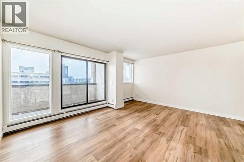603, 330 15 Avenue Sw, Calgary, AB - Indoor Photo Showing Other Room