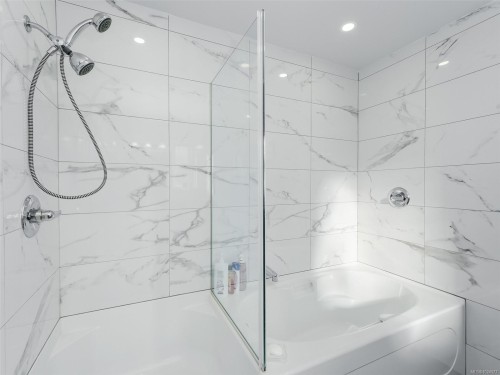 1189 Marchant Rd, Central Saanich, BC 