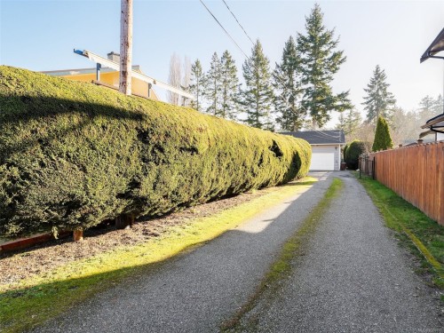 1189 Marchant Rd, Central Saanich, BC 