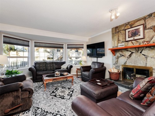 1189 Marchant Rd, Central Saanich, BC 