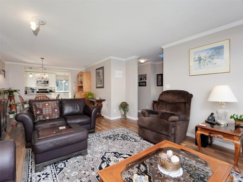 1189 Marchant Rd, Central Saanich, BC 