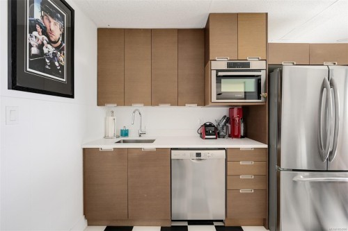 8 Woodville Pl, View Royal, BC 