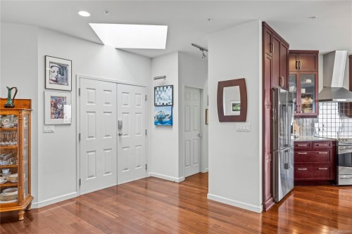 401-650 Prideaux St, Nanaimo, BC - Indoor Photo Showing Other Room