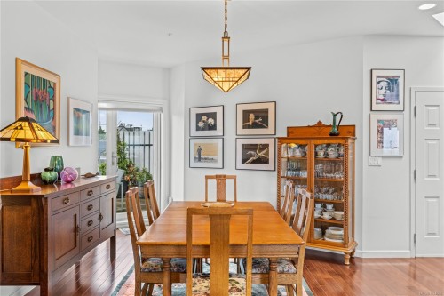 401-650 Prideaux St, Nanaimo, BC - Indoor Photo Showing Dining Room