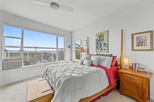 401-650 Prideaux St, Nanaimo, BC - Indoor Photo Showing Bedroom