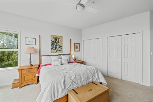 401-650 Prideaux St, Nanaimo, BC - Indoor Photo Showing Bedroom