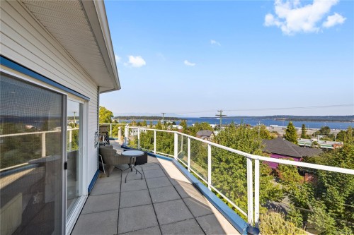 401-650 Prideaux St, Nanaimo, BC - Outdoor With Body Of Water With Deck Patio Veranda With View With Exterior