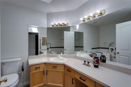 192-2330 Butt Road, Westbank, BC - Indoor Photo Showing Bathroom