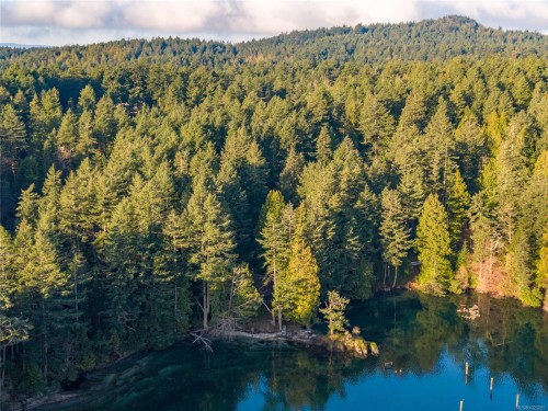 5734 Canal Rd, Pender Island, BC 