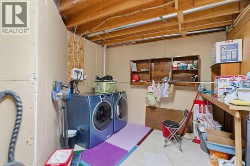 603 Citadel Terrace Nw, Calgary, AB - Indoor Photo Showing Laundry Room