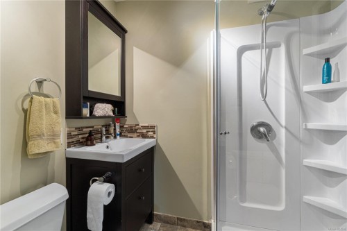 7496 Clark Cres, Lantzville, BC 