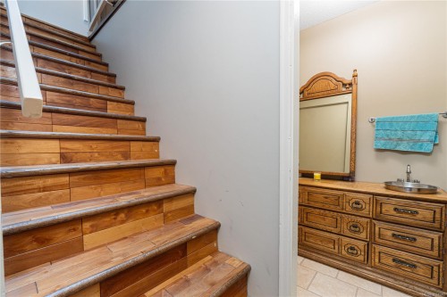 7496 Clark Cres, Lantzville, BC 