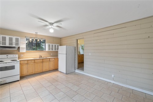 7496 Clark Cres, Lantzville, BC 