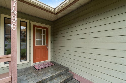 7496 Clark Cres, Lantzville, BC 