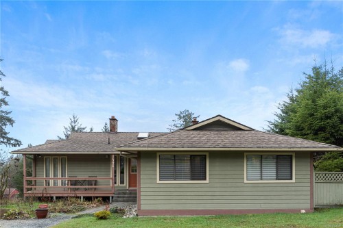 7496 Clark Cres, Lantzville, BC 