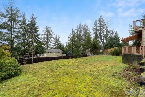 7496 Clark Cres, Lantzville, BC 