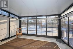 3 season sunroom with electric blinds - 