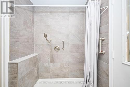 Main floor mud room shower - 3722 Sussex Lane, Fort Erie (Black Creek), ON - Indoor Photo Showing Bathroom