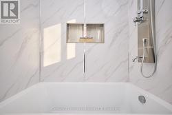 4 Pc bathroom - 