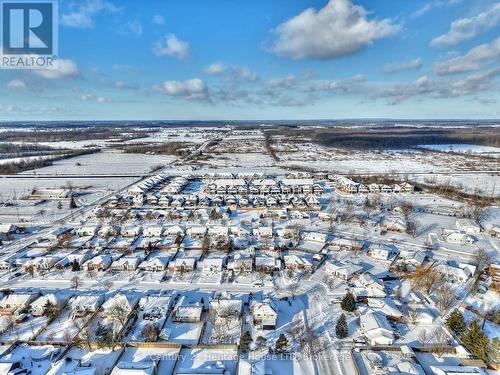 Walk to the Creek and the Niagara Parkway - 3722 Sussex Lane, Fort Erie (Black Creek), ON - Outdoor With View