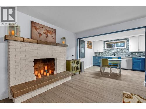 110 Hastings Place, Penticton, BC - Indoor Photo Showing Living Room With Fireplace