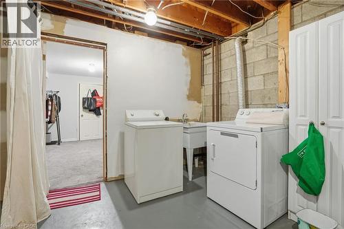 2 Vera Street, St. Catharines, ON - Indoor Photo Showing Laundry Room