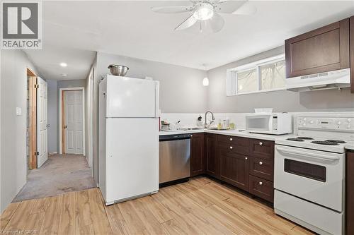 2 Vera Street, St. Catharines, ON - Indoor Photo Showing Kitchen