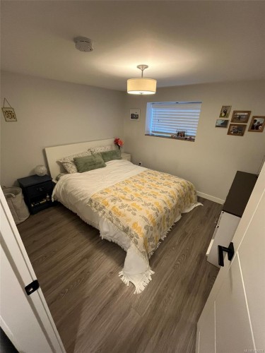 2554 Shakespeare St, Victoria, BC 