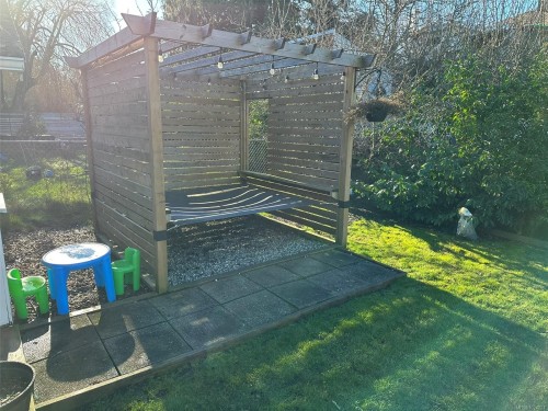 2554 Shakespeare St, Victoria, BC 