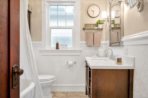 16 Irwin St, Nanaimo, BC 