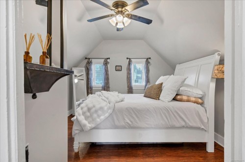 16 Irwin St, Nanaimo, BC 