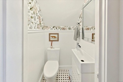 16 Irwin St, Nanaimo, BC 