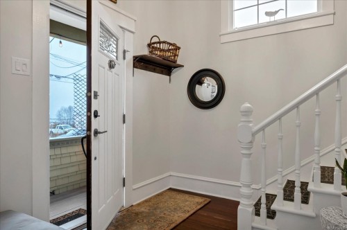 16 Irwin St, Nanaimo, BC 