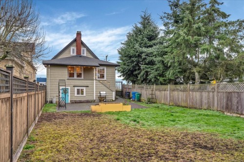 16 Irwin St, Nanaimo, BC 