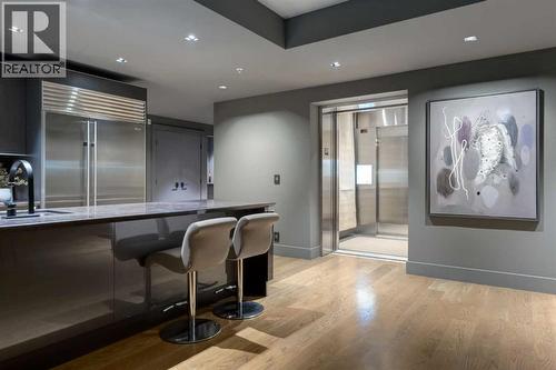 2201, 433 11 Avenue Se, Calgary, AB - Indoor