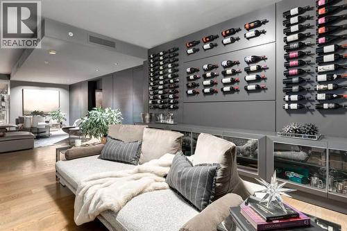 2201, 433 11 Avenue Se, Calgary, AB - Indoor Photo Showing Living Room