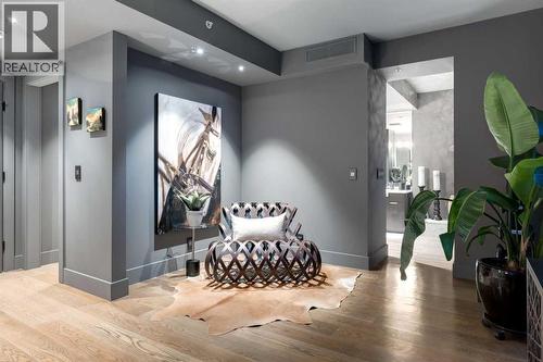 2201, 433 11 Avenue Se, Calgary, AB - Indoor