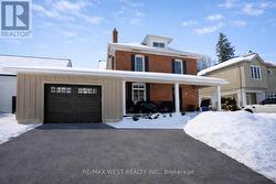 53 METCALFE STREET  Aurora, ON L4G 1E5