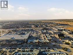 Walking distance to grocery stores, shops and restaurants - 