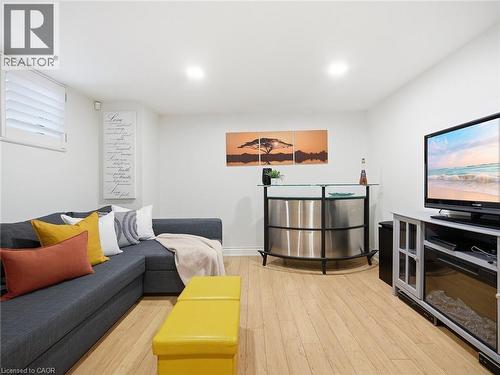 205 Prince Edward Drive S, Toronto, ON - Indoor