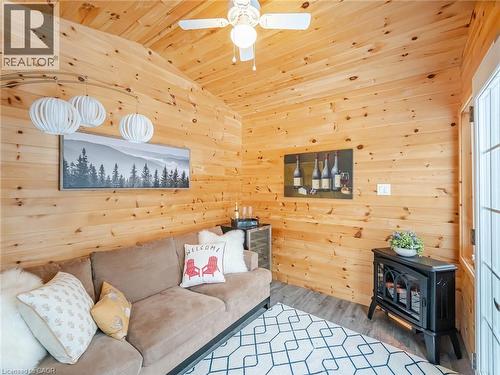 205 Prince Edward Drive S, Toronto, ON - Indoor